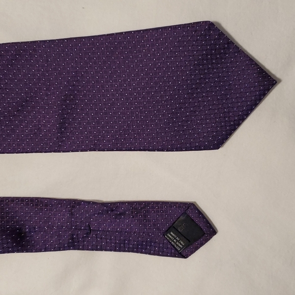Men's Purple Calvin Klein Silk Tie - Picture 2 of 5